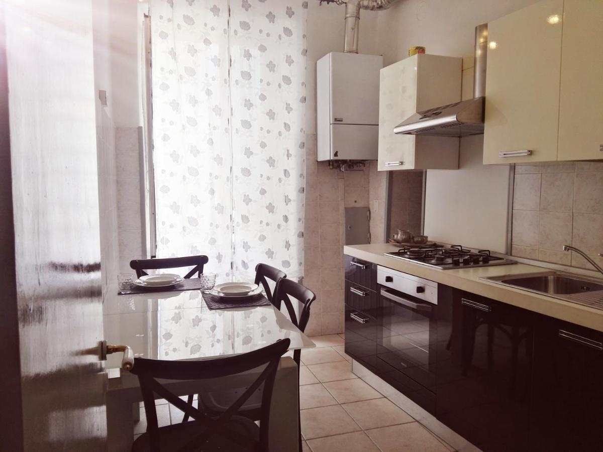 La Casa Sulla Piazzetta Apartment อัลเบงกา ภายนอก รูปภาพ